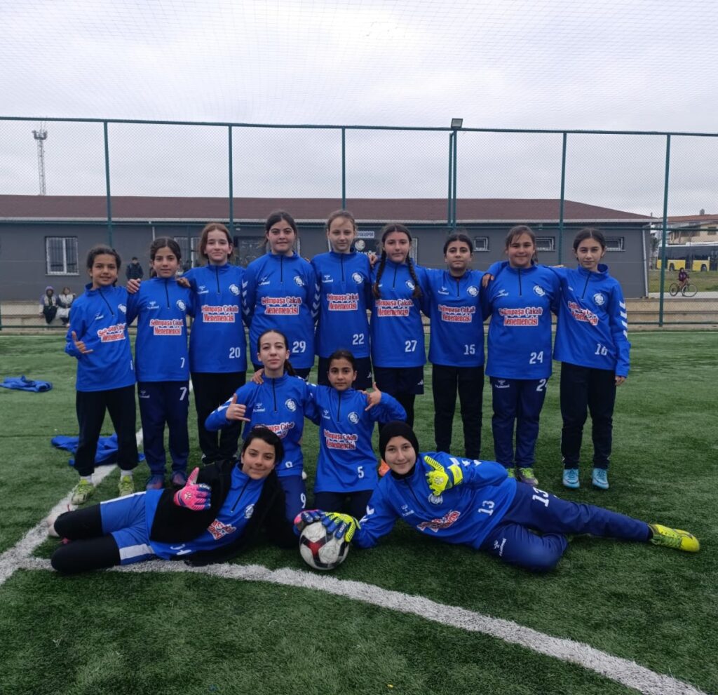 Gümüşyaka Spor Kulübü takım fotoğrafı