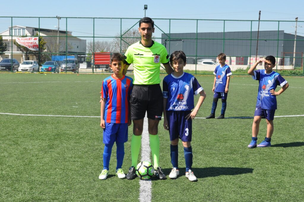 Gümüşyaka Spor Kulübü sporcuları